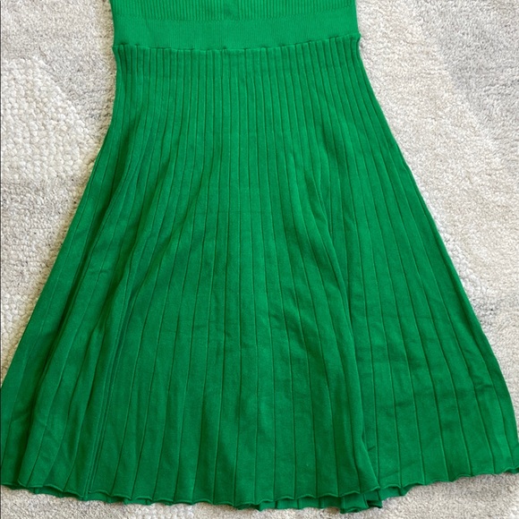 ✨5 for $15✨ A New Day Knitted Green Halter Neck Dress - Picture 4 of 9